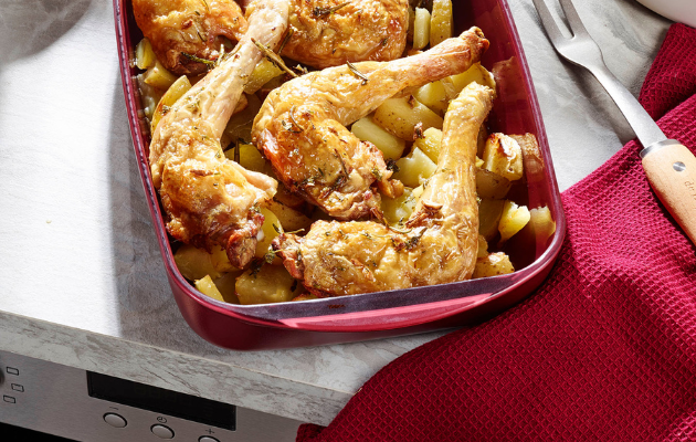 Recette de fêtes au four : volaille rôtie dans un plat en verre Pebbly